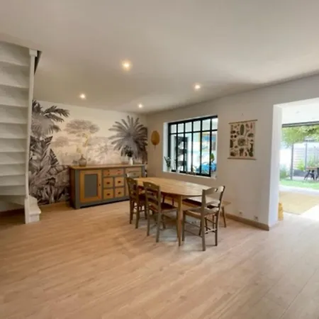 Sublime House With Garden In La Rochelle! * La Rochelle (Charente-Maritime)
