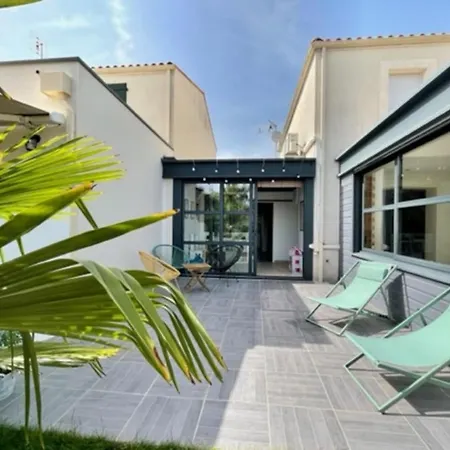 Casa de Férias Sublime House With Garden In La Rochelle! La Rochelle (Charente-Maritime)